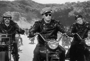Кожаные куртки в фильме Дикарь kojanye-kurtki-v-filme-dikar